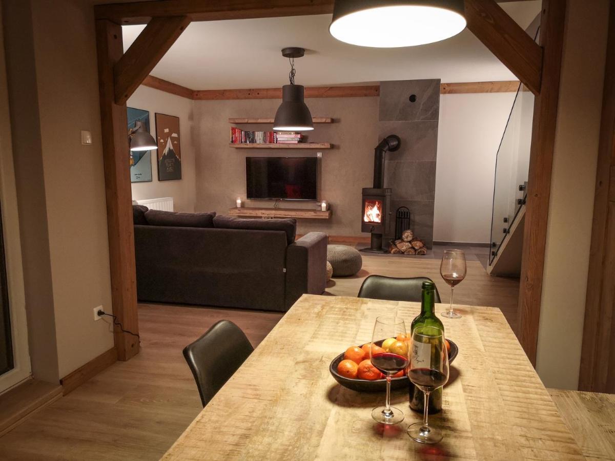 Miedzy Nami Apartment *